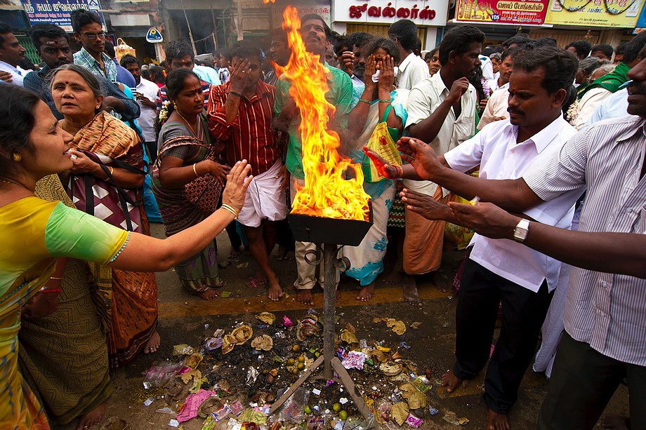 Karthigai Deepam 2011 - Zdjęcie 20 z 30